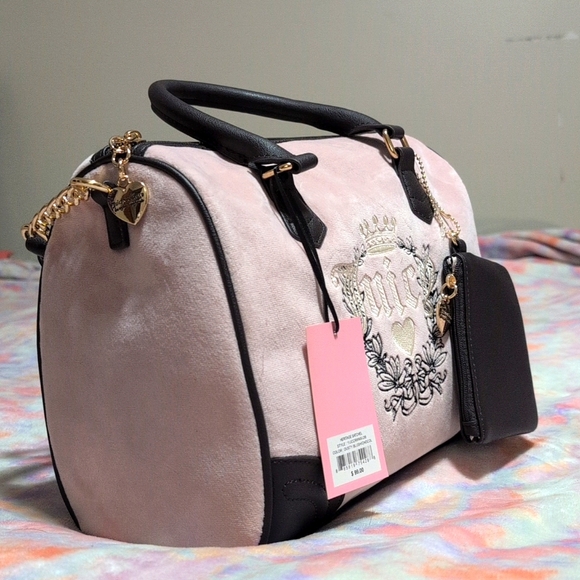 Satchel - Picture 3 of 3